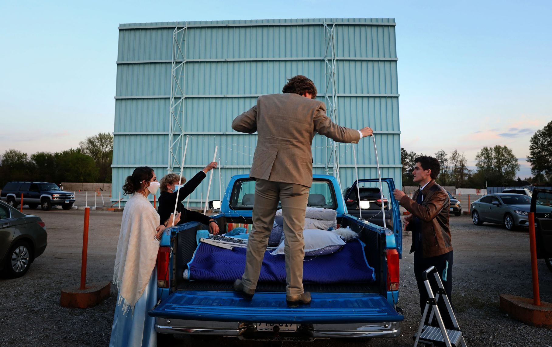 Affton High reformats prom night with the 'Un-Prom'